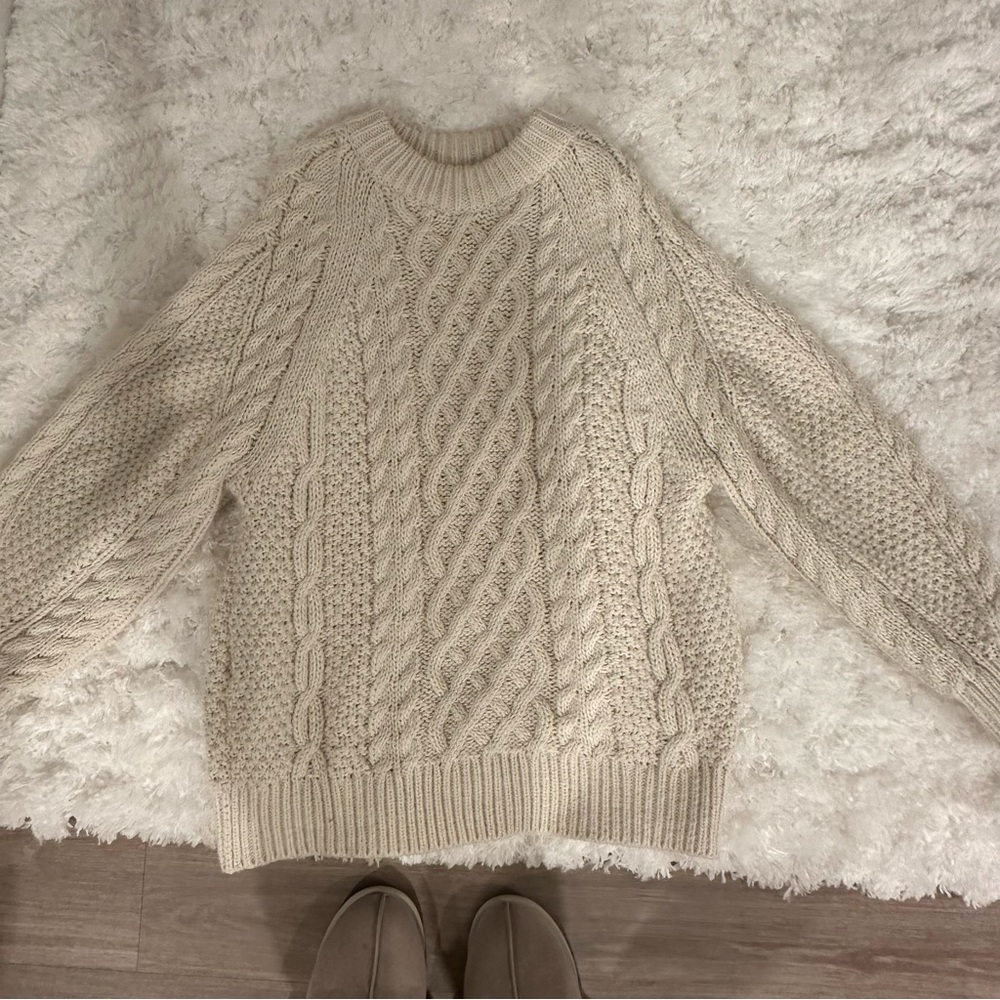 H&M sweater